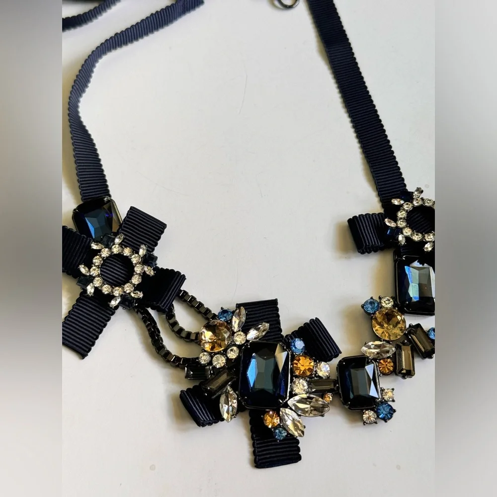 Banana Republic navy Ribbon statement necklace - Picture 5 of 6